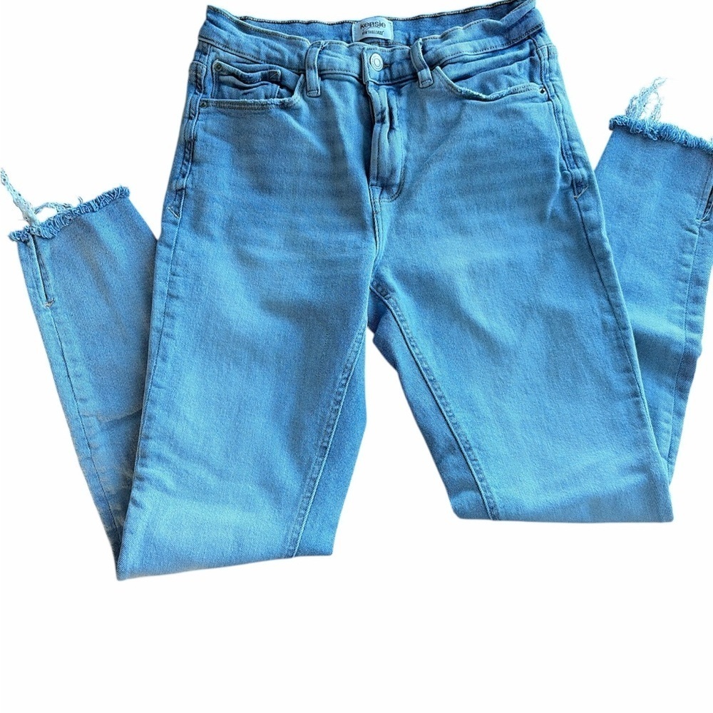 Kensie Vintage Luxe Light Blue Ankle Jeans Raw Hemline Size 6/28